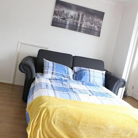 Private & Comfortable 2 Bedroom Home Away From Home Стэнвэлл Экстерьер фото