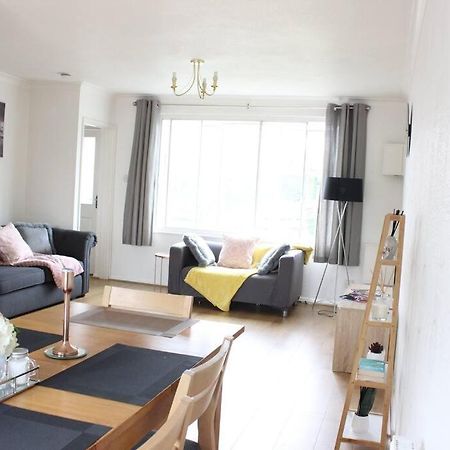 Private & Comfortable 2 Bedroom Home Away From Home Стэнвэлл Экстерьер фото